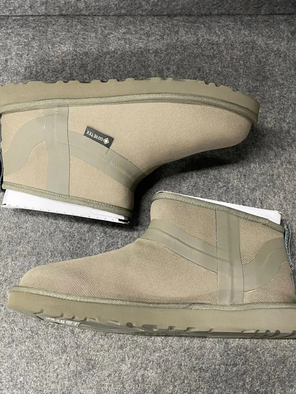 UGG Reese Cooper Ultra Mini Boot Men's Size US 9/ 10 W Kalamata Gore Tex New